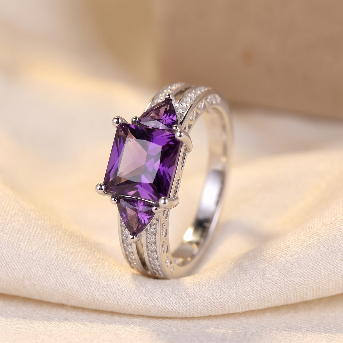 Silver Amethyst Geometric Ring