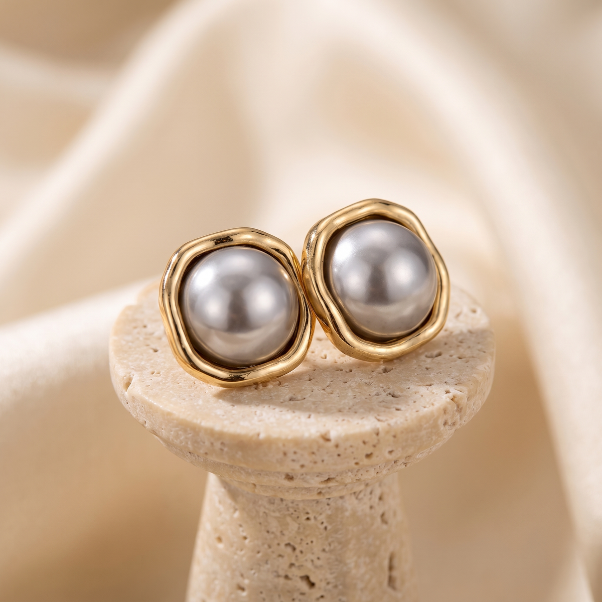 Elegant Black Pearl Earrings
