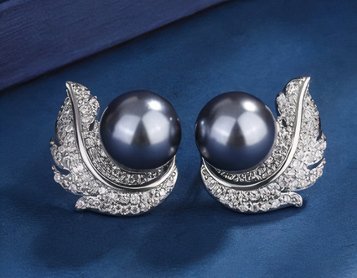 Bright Pearl Silver Earrings